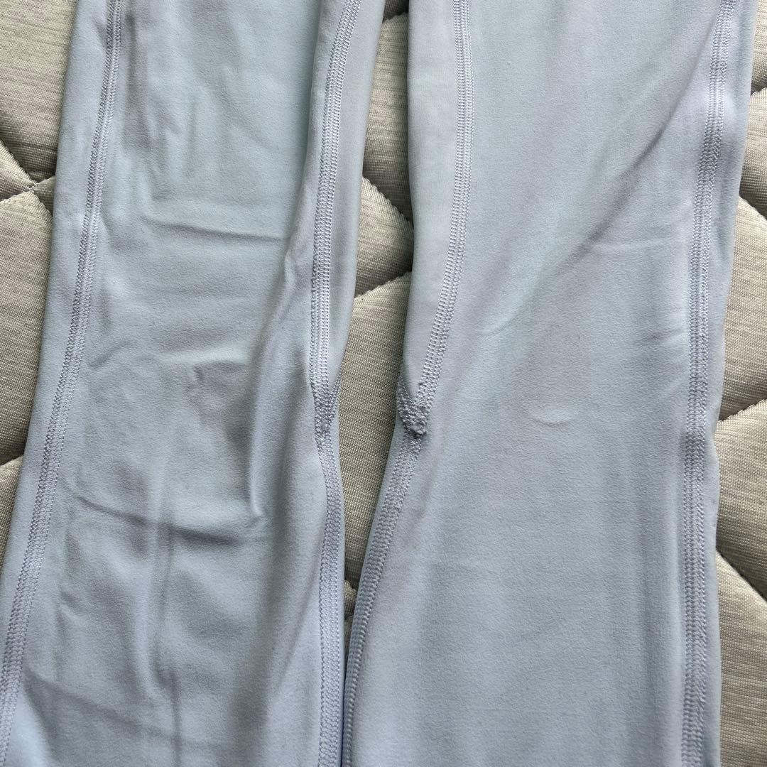 ルルレモンレギンス０　ライトブルー