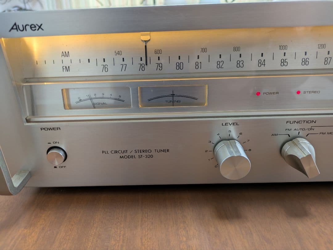 東芝AurexチューナーST320とアンプSB320