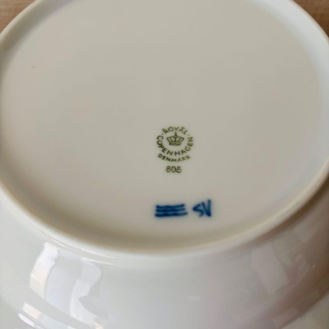 ⚫︎廃盤品　ロイヤルコペンハーゲン　ブルーフラワーカーブ　深皿　　　　　　　ラ上