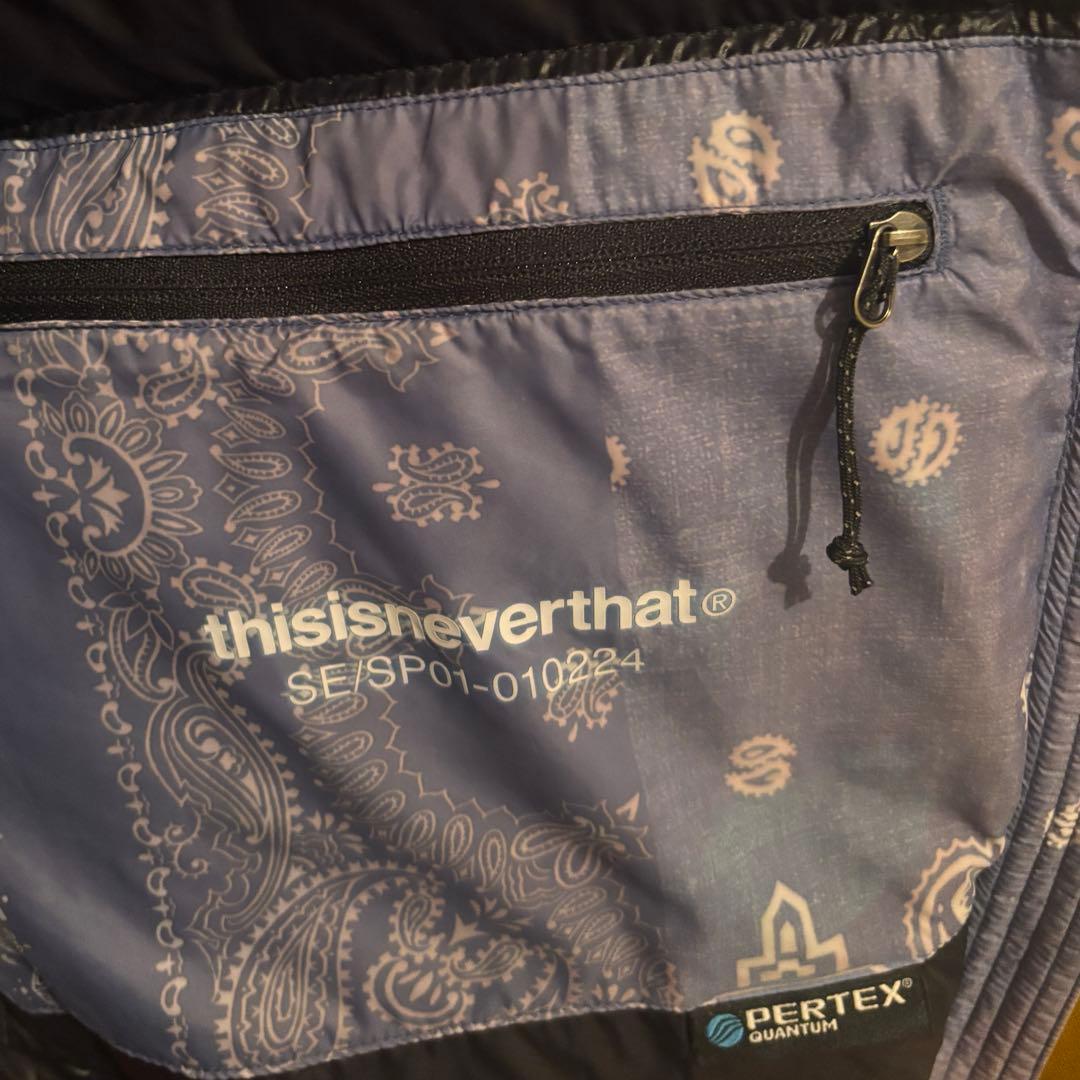 【美品】thisisneverthat バンダナ柄 ダウンジャケット