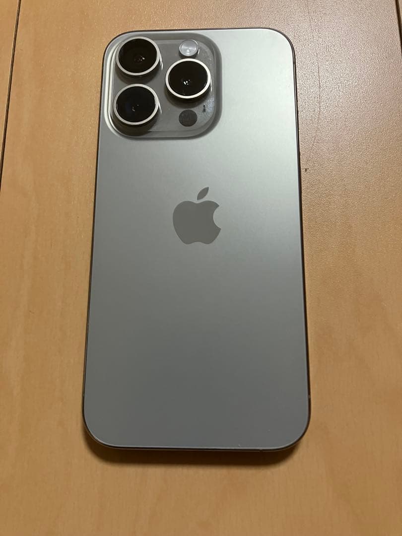 く*ん様 iPhone 15 Pro 128GB ナチュラルチタニウム ジャンク