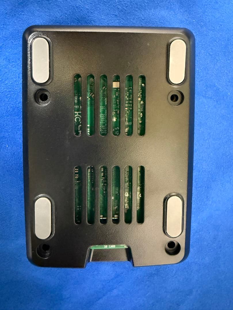 Raspberry Pi 5 / 4GB + 公式ケース(ブラック)+アダプター