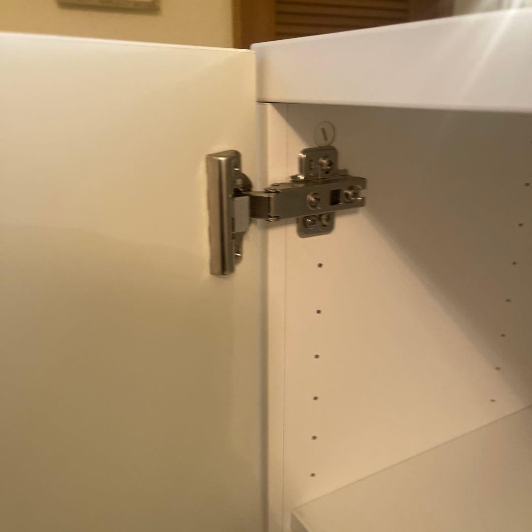 キャビネット　扉付き　美品