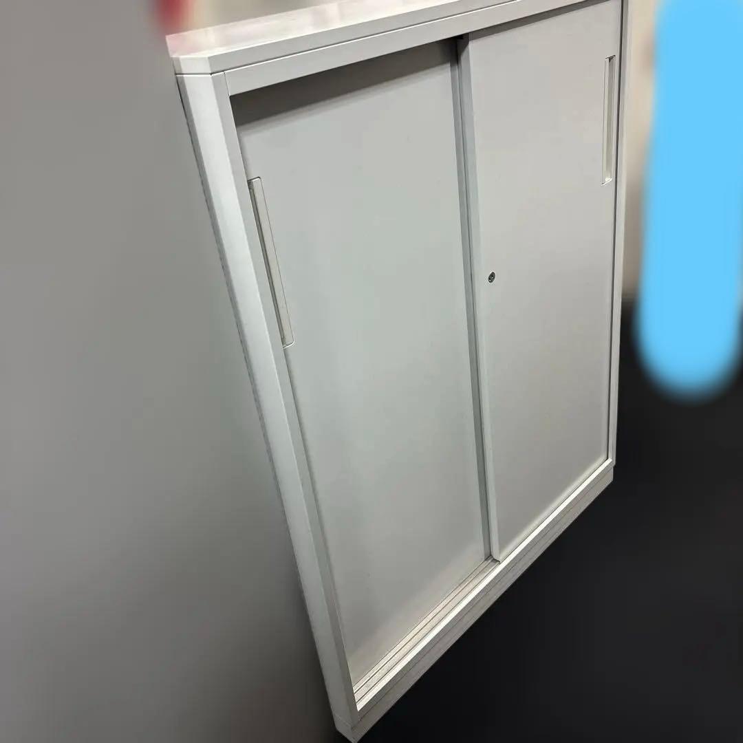 ホワイトスライド式キャビネット(スチール製)