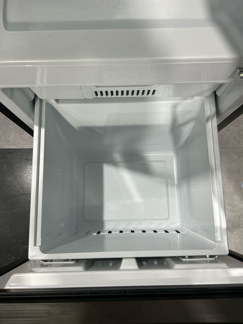 美品　Hisense 2ドア　冷蔵庫　162Ｌ　新潟　シングル　冷凍庫　一人暮