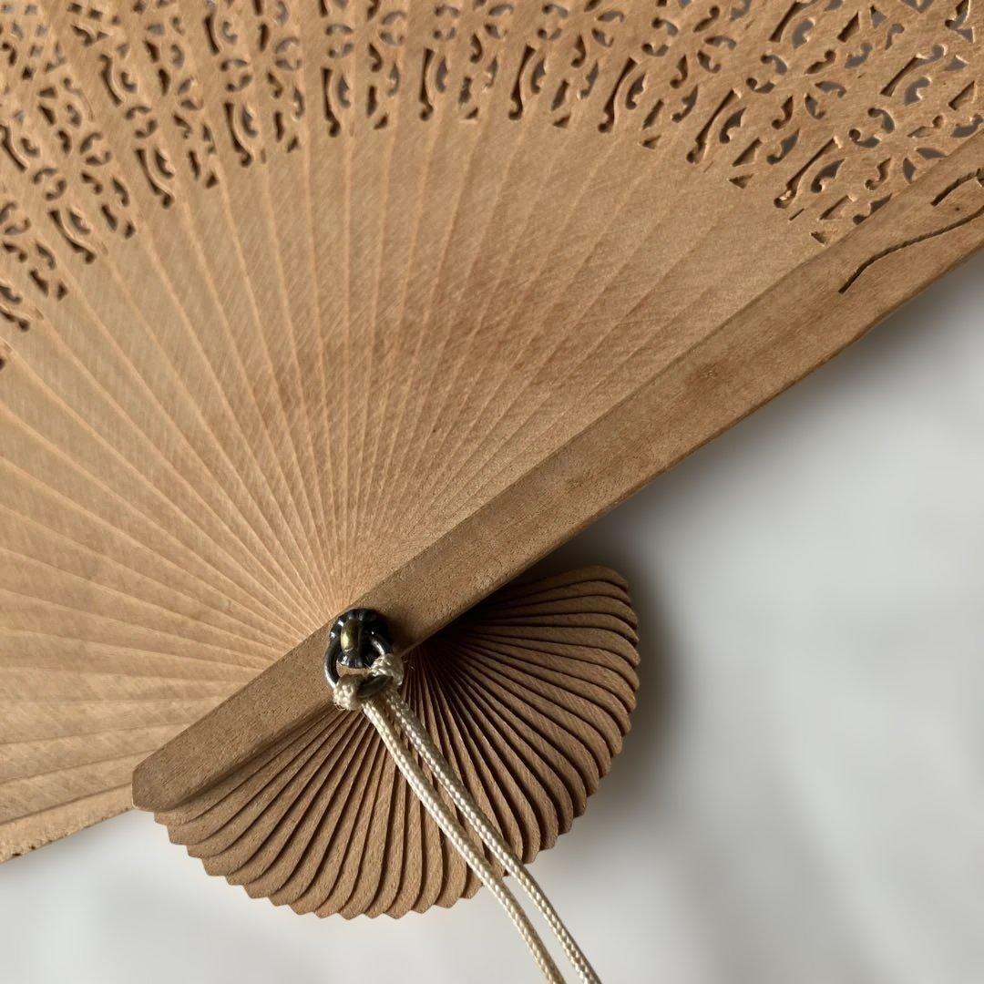 白檀扇　白檀扇子　透かし彫り　桐箱入り　ヴィンテージ　レア　昭和