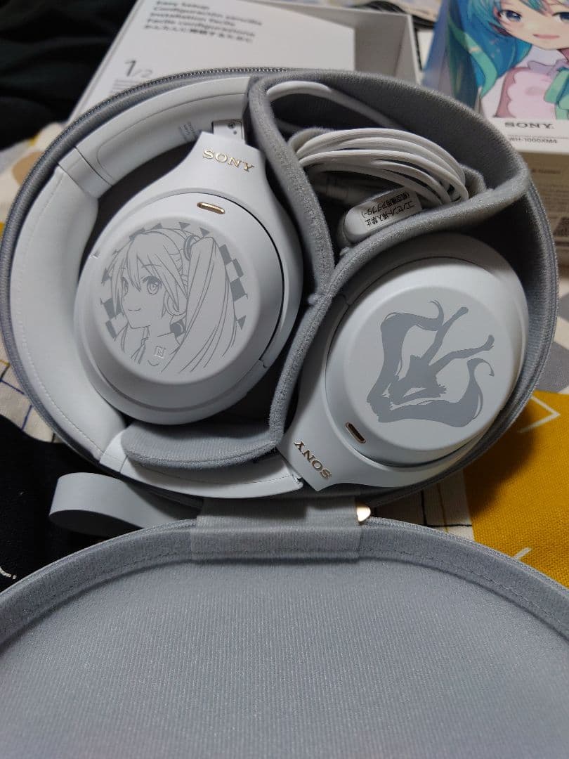 SONY WH-1000XM4 初音ミクコラボ　ヘッドホン