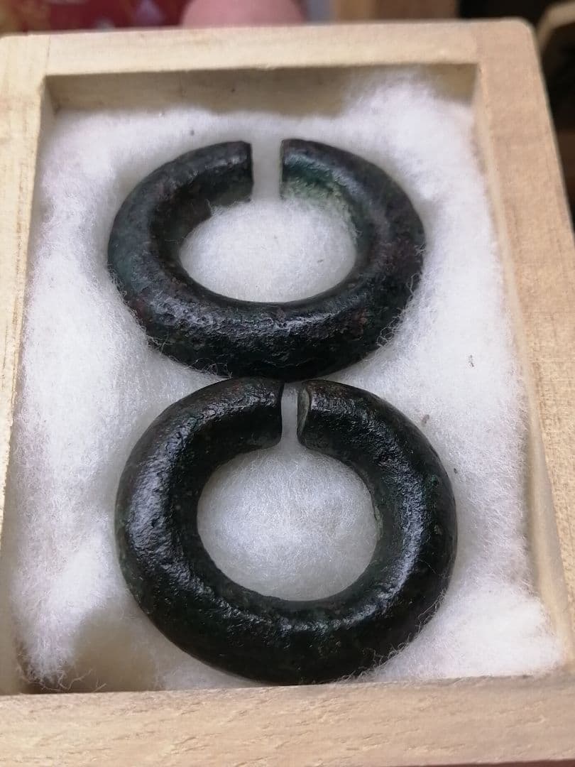 ★【古墳期】『高麗青銅耳環』　　二対。本物　古墳よりの発掘品です。極美品。