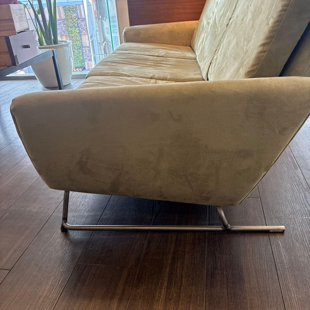 オリーブグリーン 3人掛けソファ モダン