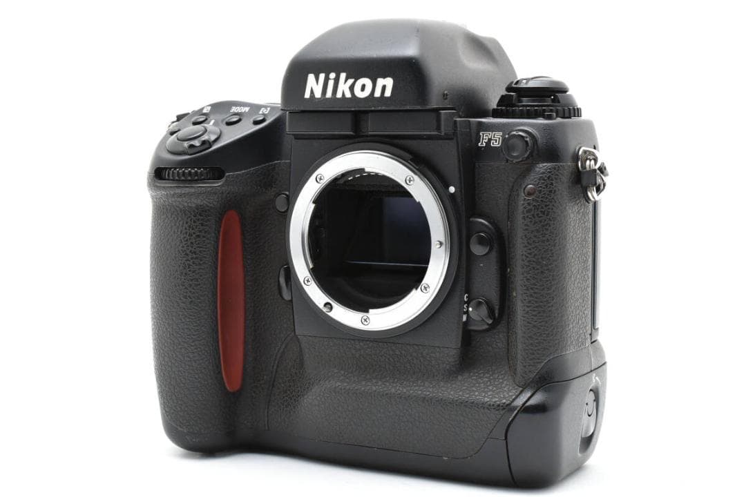 トミー。ニコン Nikon F5 フィルム一眼レフボディ