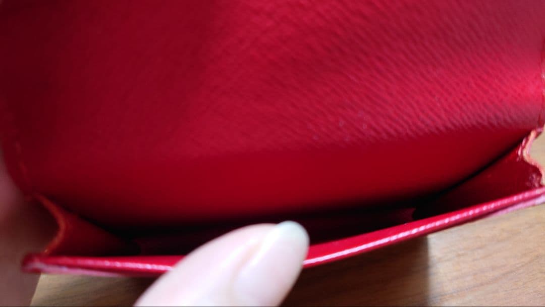 ヴィトン エピ カードケース