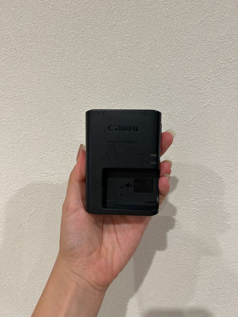 Canon EOS Kiss X7ホワイト 2本レンズ付き