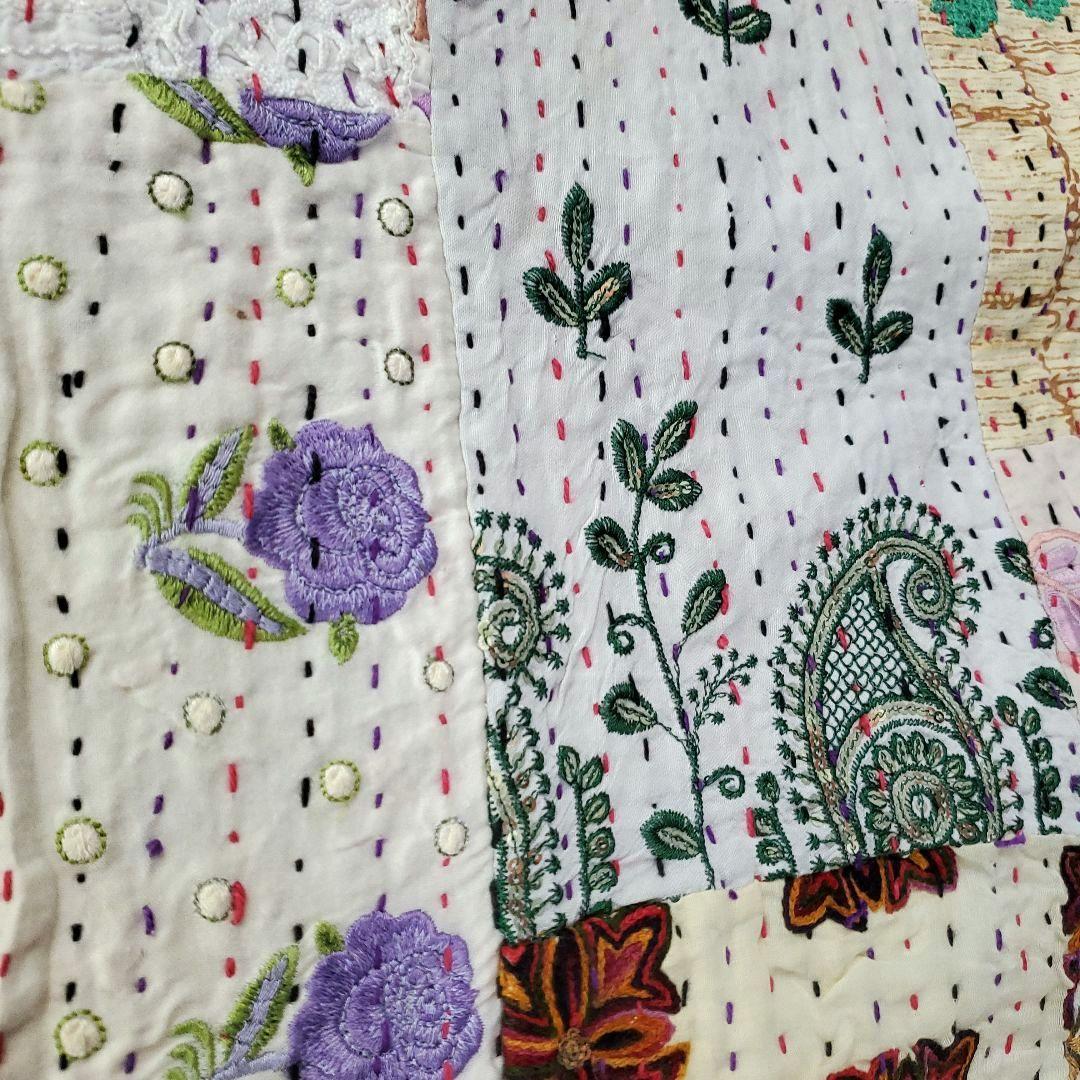 パッチワーク刺繍マルチカバー　ラリーキルト　シングルベッドi