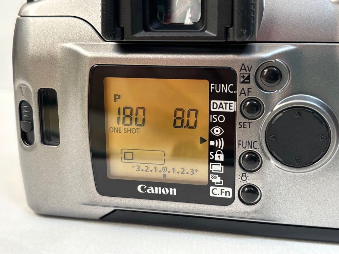 フィルム一眼レフ Canon EOSKiss7 28-90mmレンズ付き