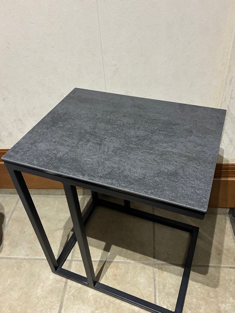 グラナダ　サイドテーブル　ストームグレイ