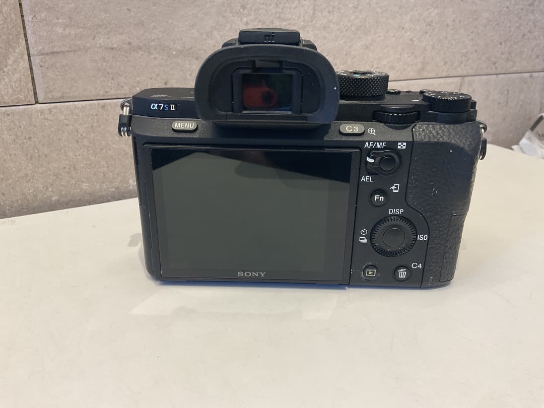 訳あり★ソニー α7S II（ILCE-7SM2）ボディ（バッテリーあり）