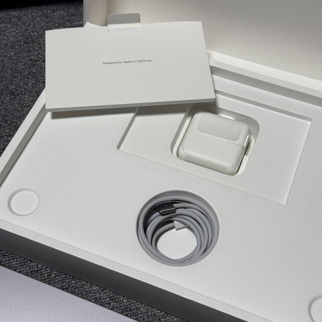 M2 MacBook Air (Mid2022) スペースグレイ ケース付