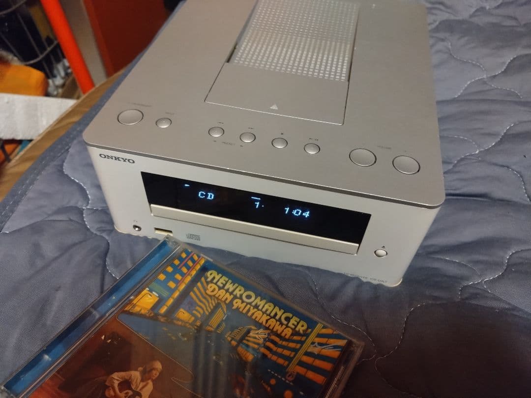 ONKYO CR-U3LT　オンキヨー　オーディオ　コンポ　Lightning