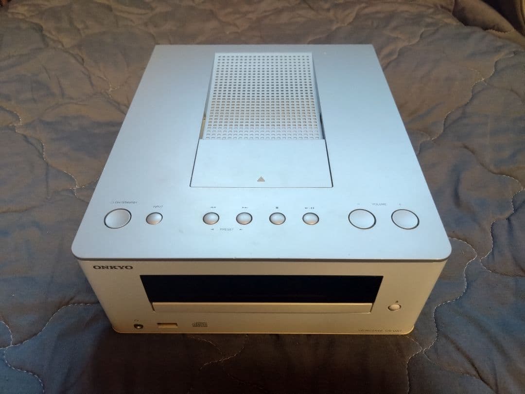 ONKYO CR-U3LT　オンキヨー　オーディオ　コンポ　Lightning