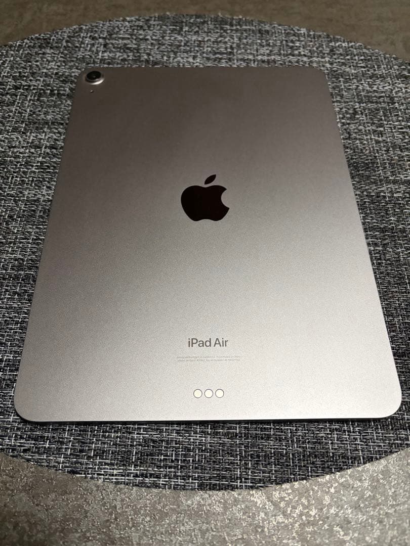 Apple iPad Air M2 128GB Wi-Fiモデル　グレー