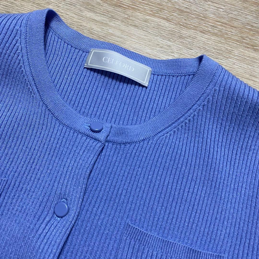 新品 完売2025 CELFORD ロゴチャーム リブニットカーディガン ブルー