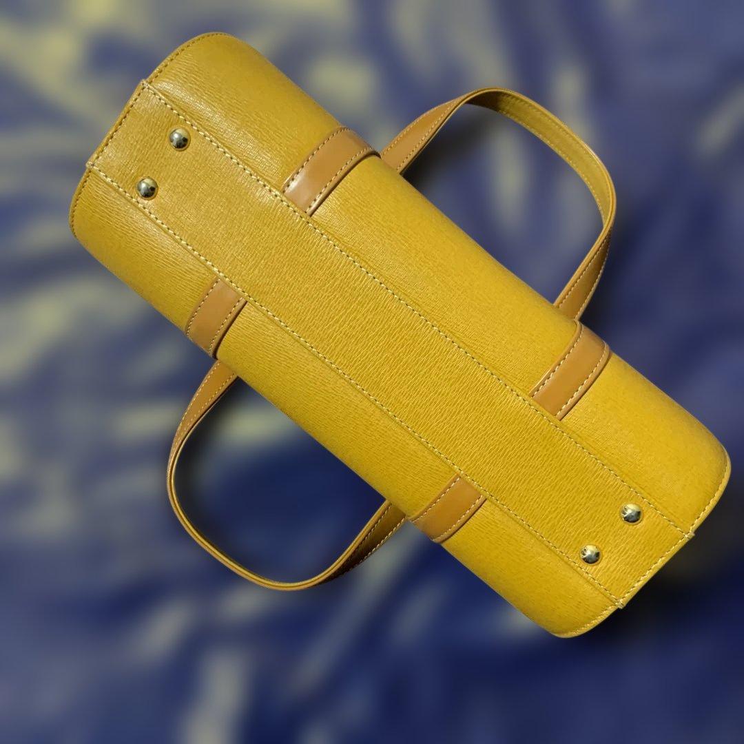 Burberryバーバリー/ノバチェック本革ドラムバッグ/ハンドバッグ/イエロー