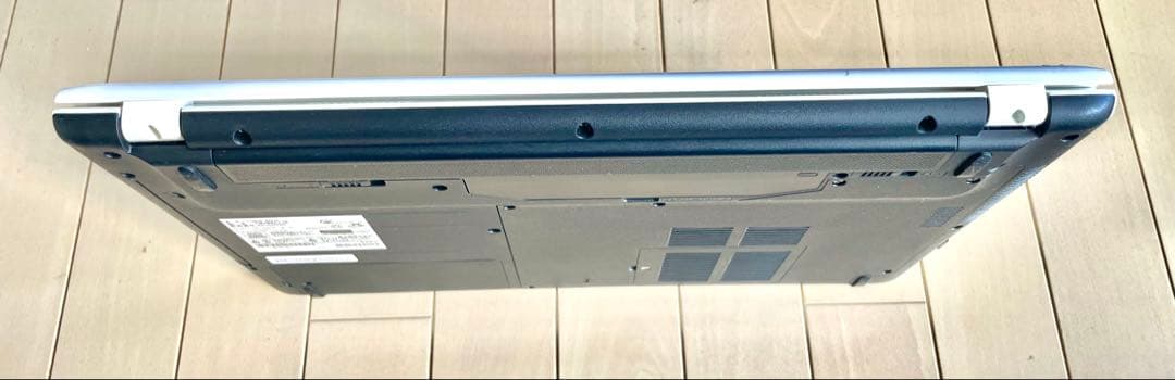 【極美品】Fujitsu Lifebook 15.6型　WA2/W icore7