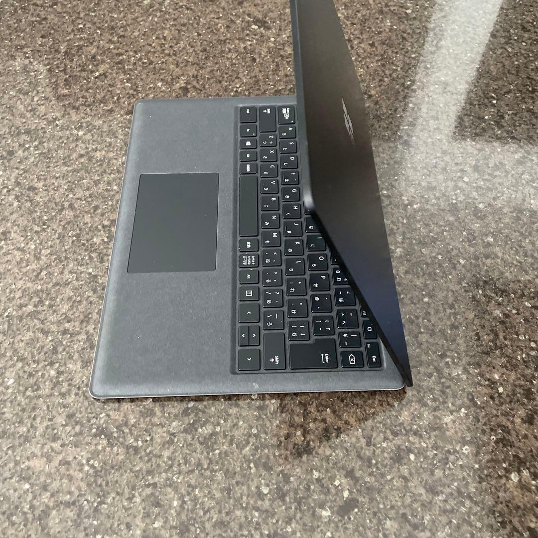 中古品　Surface Laptop2 サーフェス 13.5インチ