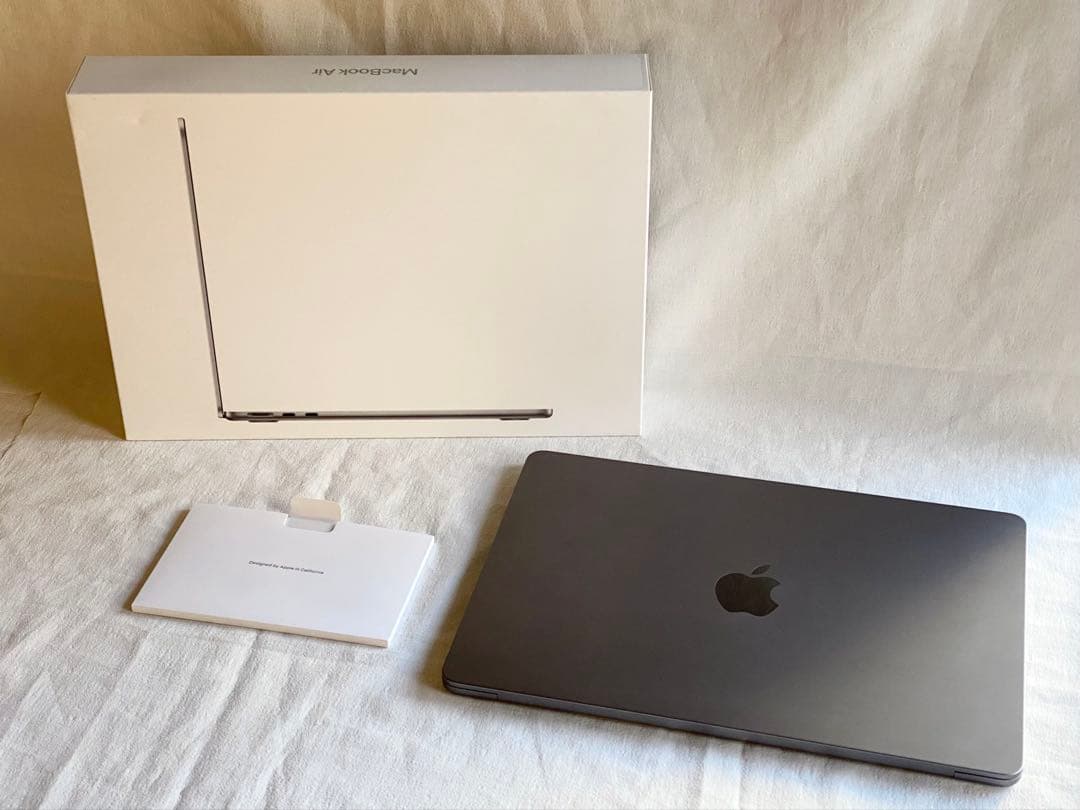 アップルケア付きM2チップ搭載MacBook Air スペースグレイ256GB