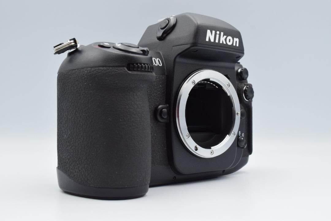 【美品】Nikon F100 フィルム一眼レフカメラ #NB003