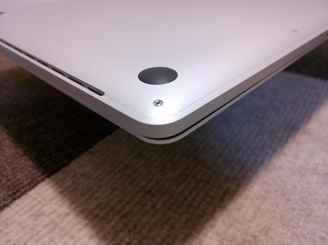 MIEMaMa 　MacBook Pro2018 A1990 15㌅