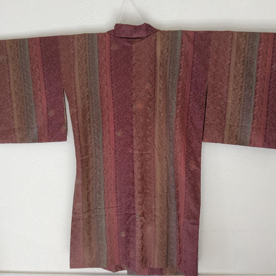 値下げ♡試着程度❣️老舗鈴乃屋　膨れ織　えんじ色系　縦柄道中着ロング丈裄…68㌢