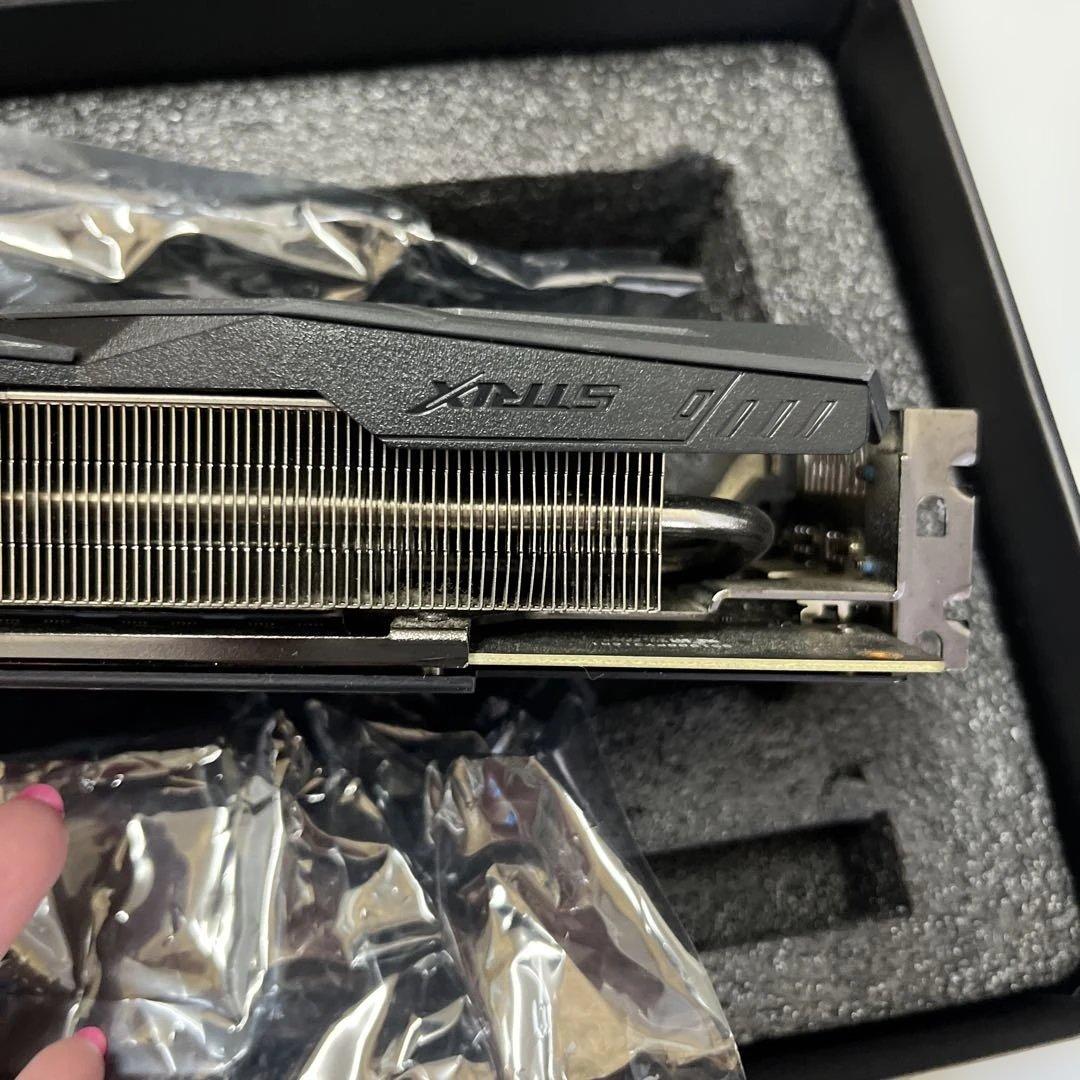 グラフィックボード・グラボ・ビデオカード ASUS ROG STRIX Radeon RX 580