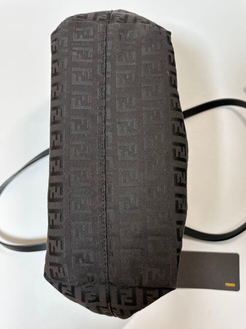 【美品】FENDI ハンドバッグ　ミニトートバッグ ズッカ ブラック
