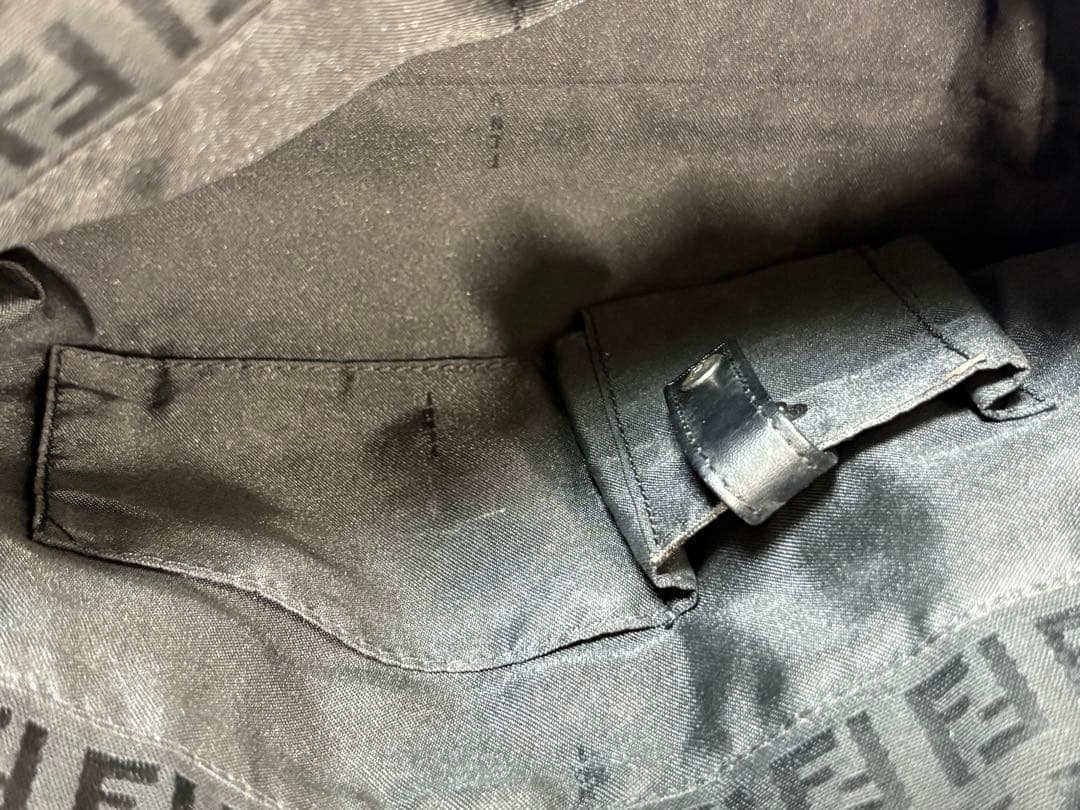 【美品】FENDI ハンドバッグ　ミニトートバッグ ズッカ ブラック