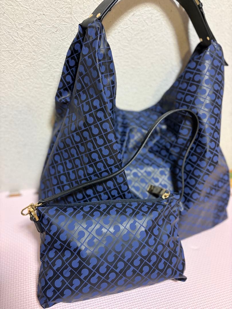 mitsurinさま ☆ソフティ☆ポーチ付きワンショルダー☆ネイビー