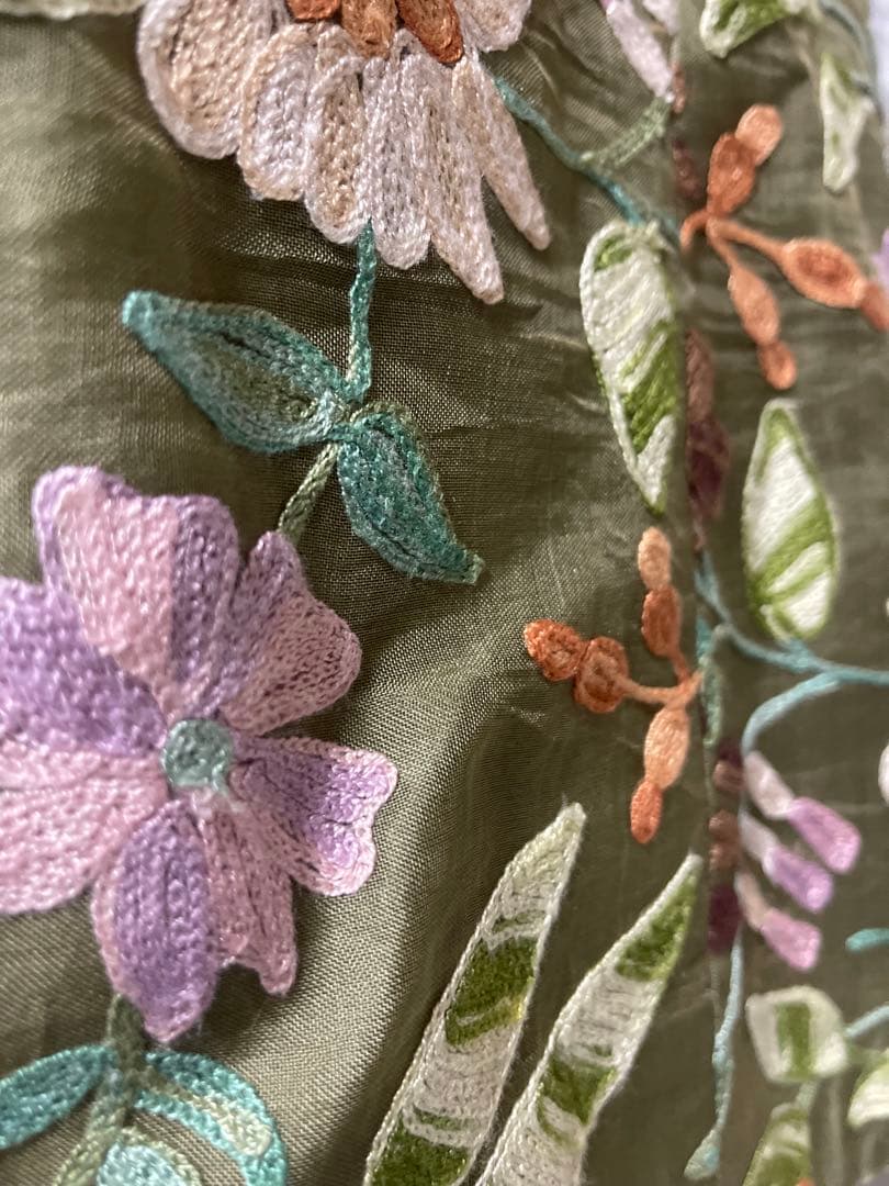 クチーナ カトウツトム ゴージャス　刺繍　ワンピース