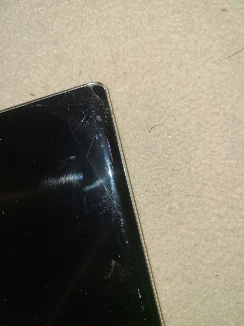 Galaxy note 10 ＋ プラス 画面右上端にヒビあり