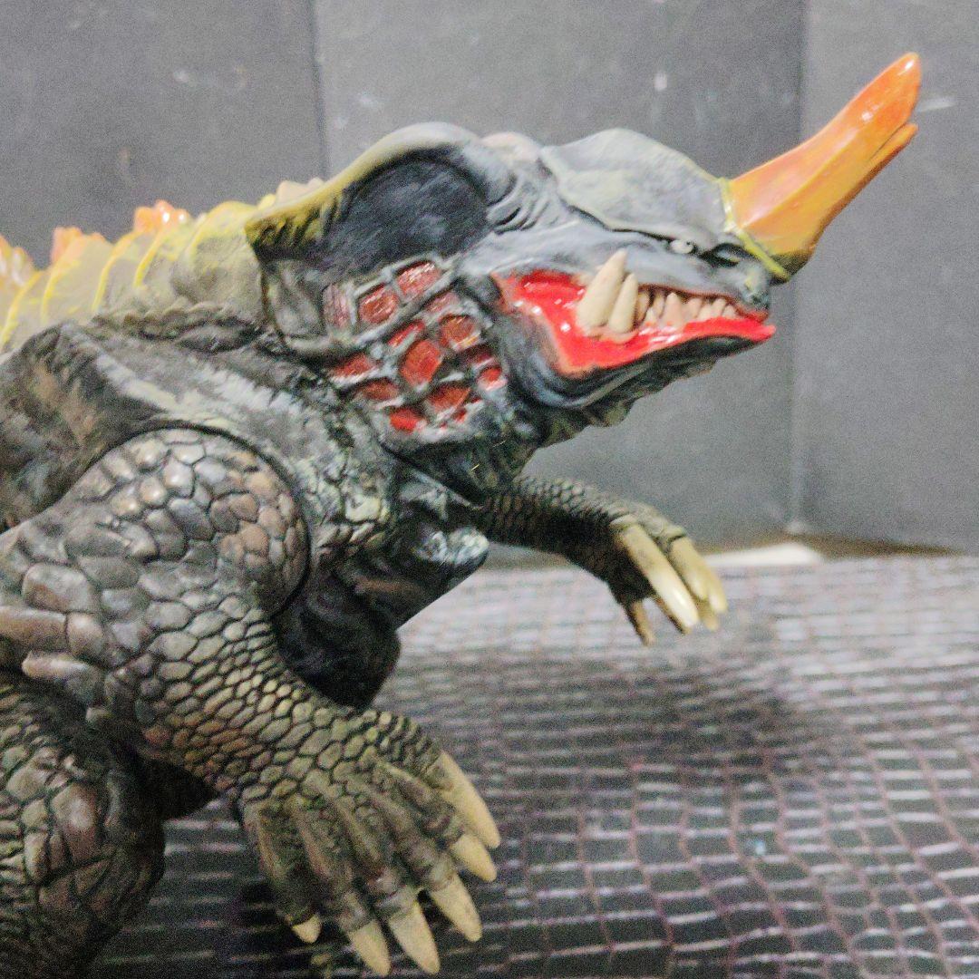 ウルトラ怪獣DXシンネロンガ.シンガボラ（ムービーモンスター）