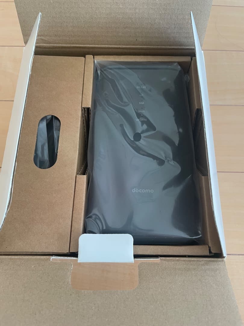 docomo 5Gルーター HR02