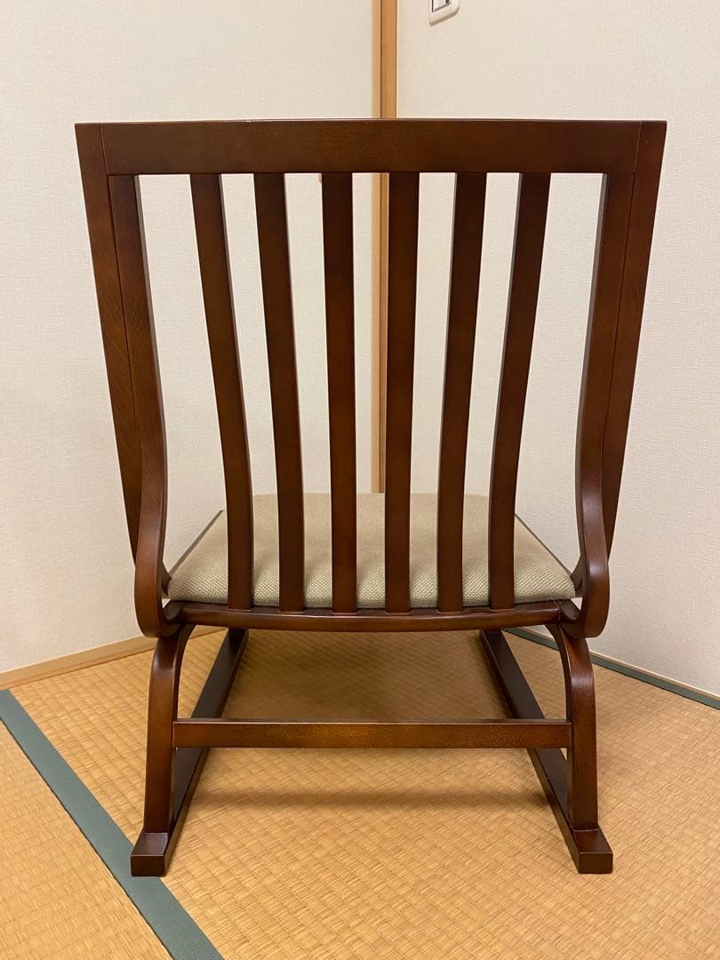 未使用　IDC大塚家具 座椅子　二脚　秋田木工