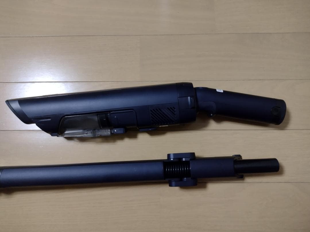 シャーク★コードレスクリーナー★LC551JBK★バッテリー新品と同等★