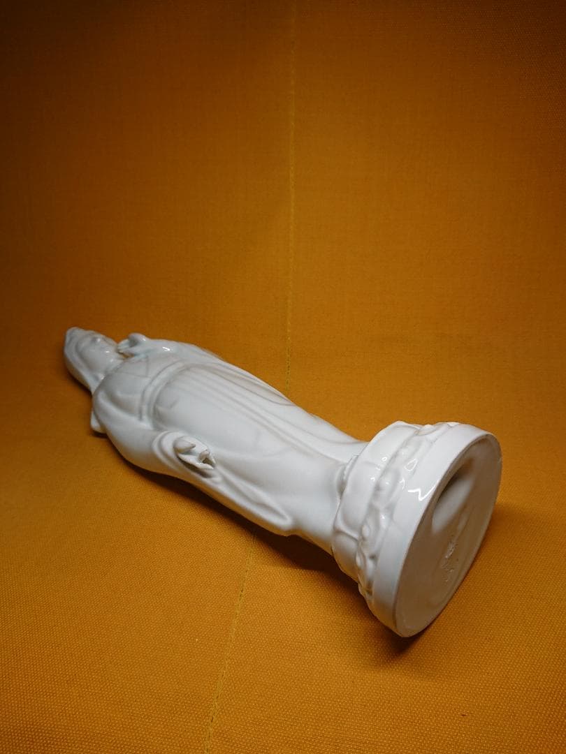 【美品】仏教美術　観音　仏像　白磁　置物　インテリア　工芸品　美術品　A1240