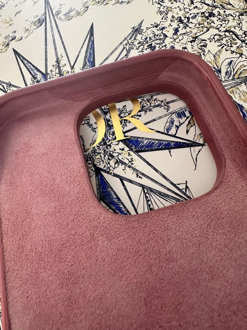 Christian Dior キルティングiPhone14Proケース