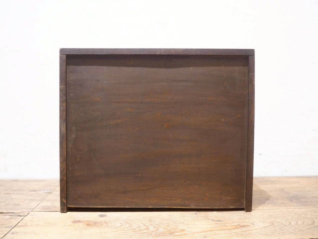 1136 アンティーク　格納扉の飾り棚　陳列台　キャビネット　古家具　レトロ