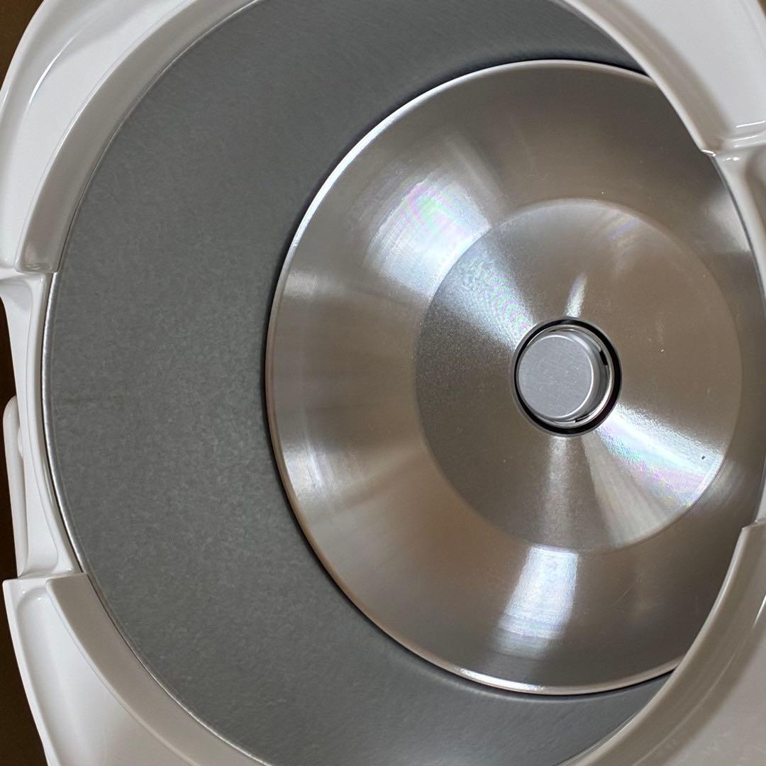 象印 マイコン 炊飯ジャー NS-ZB18 炊飯器 未使用品