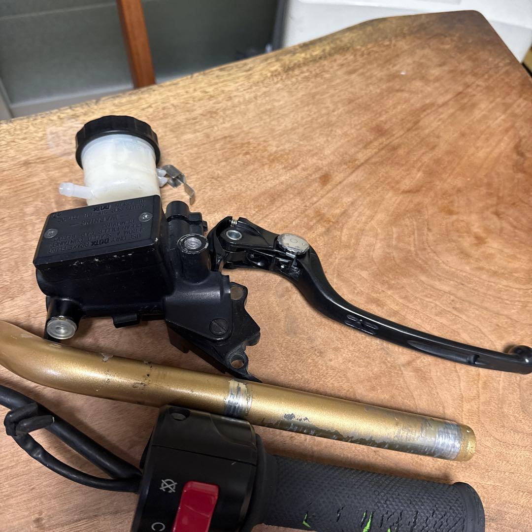 ZRX1200DAEG純正ゴールドハンドルバーセットオマケ付き