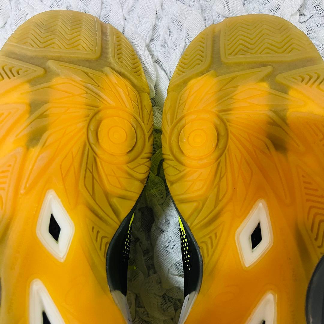 asicsアシックス デスタッキDESTAQUEフットサルシューズ6J 24.5