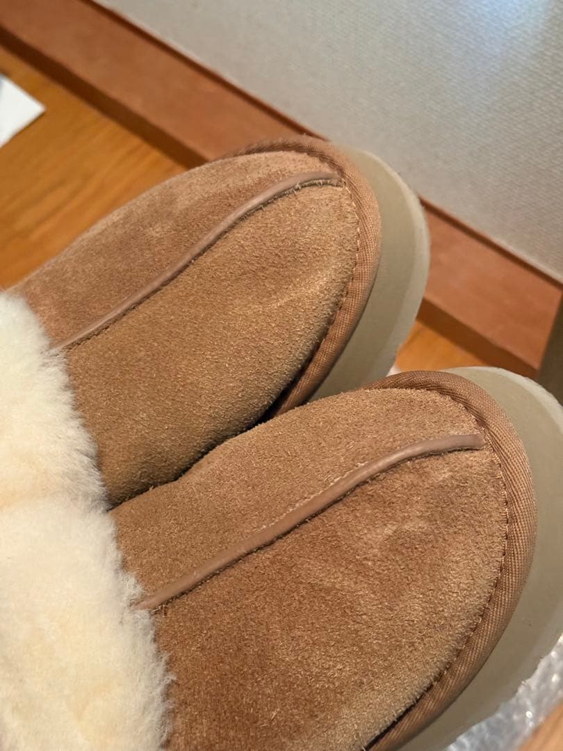 ugg スリッパ　厚底　チェスナット