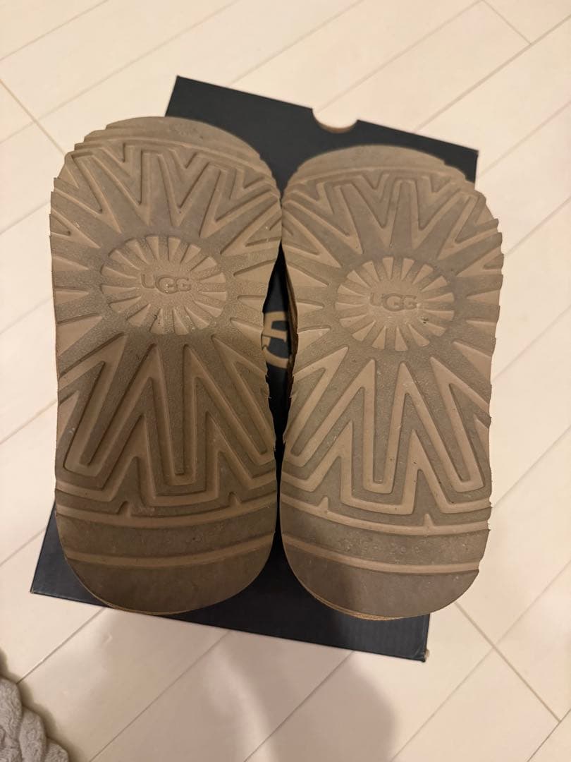 UGG ブラウン スリッポン